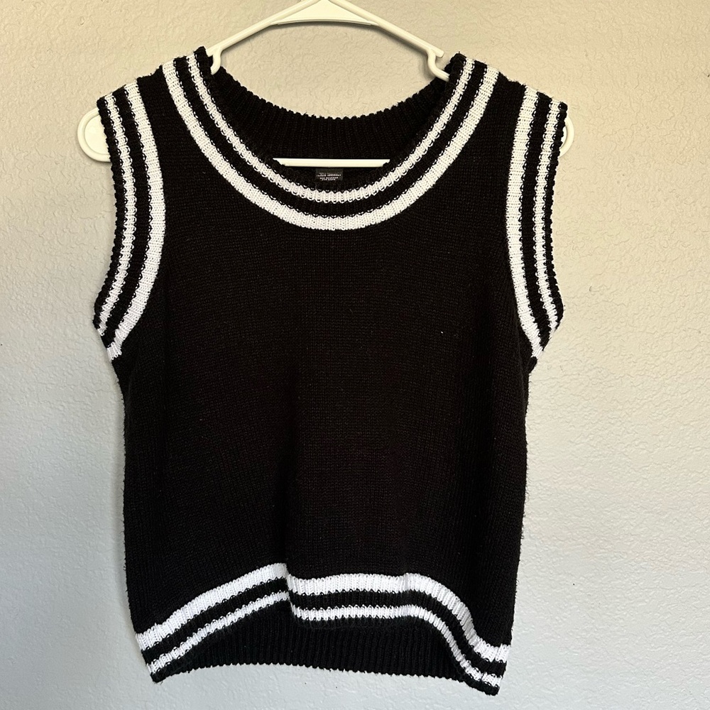 Sweater Vest